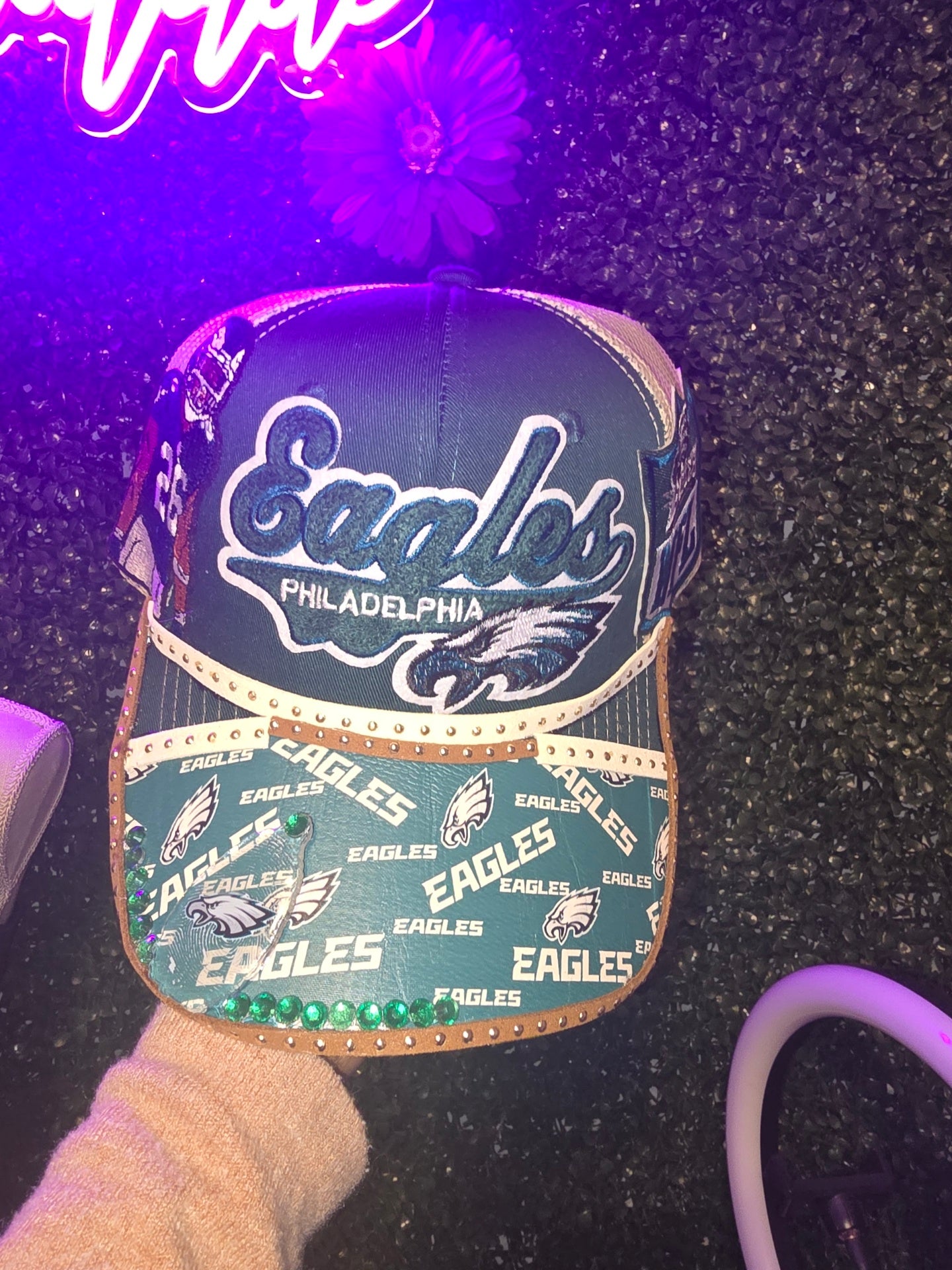 We bleed green junk hat