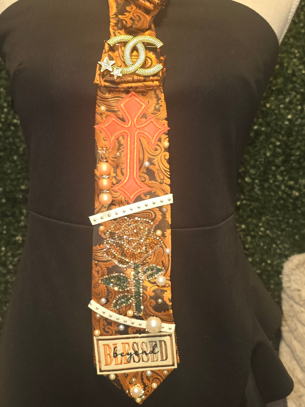 Pumpkin spice junk tie