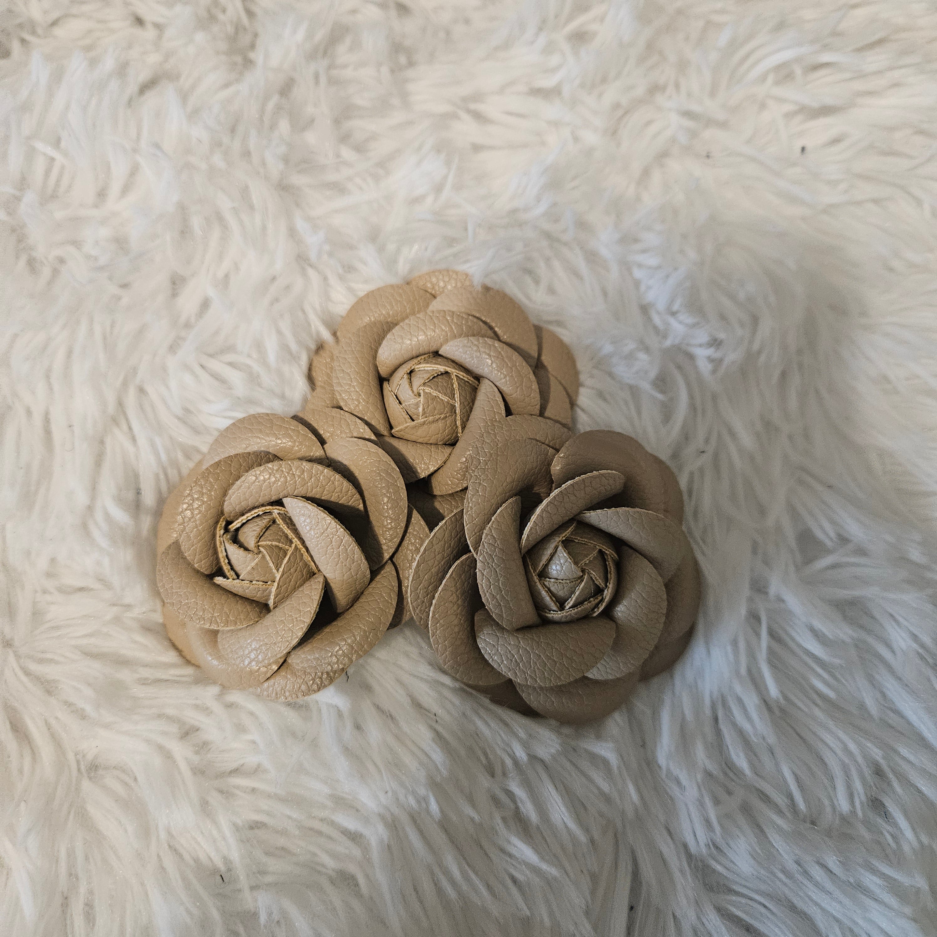 Single flowers